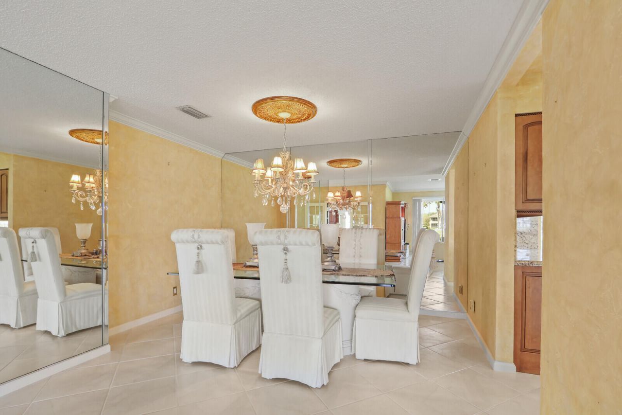 301 S Ryder Cup Cir S, Unit 301, Palm Beach Gardens, FL 33418 Photo