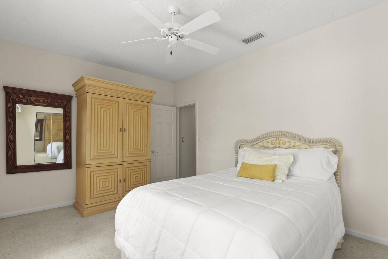 301 S Ryder Cup Cir S, Unit 301, Palm Beach Gardens, FL 33418 Photo