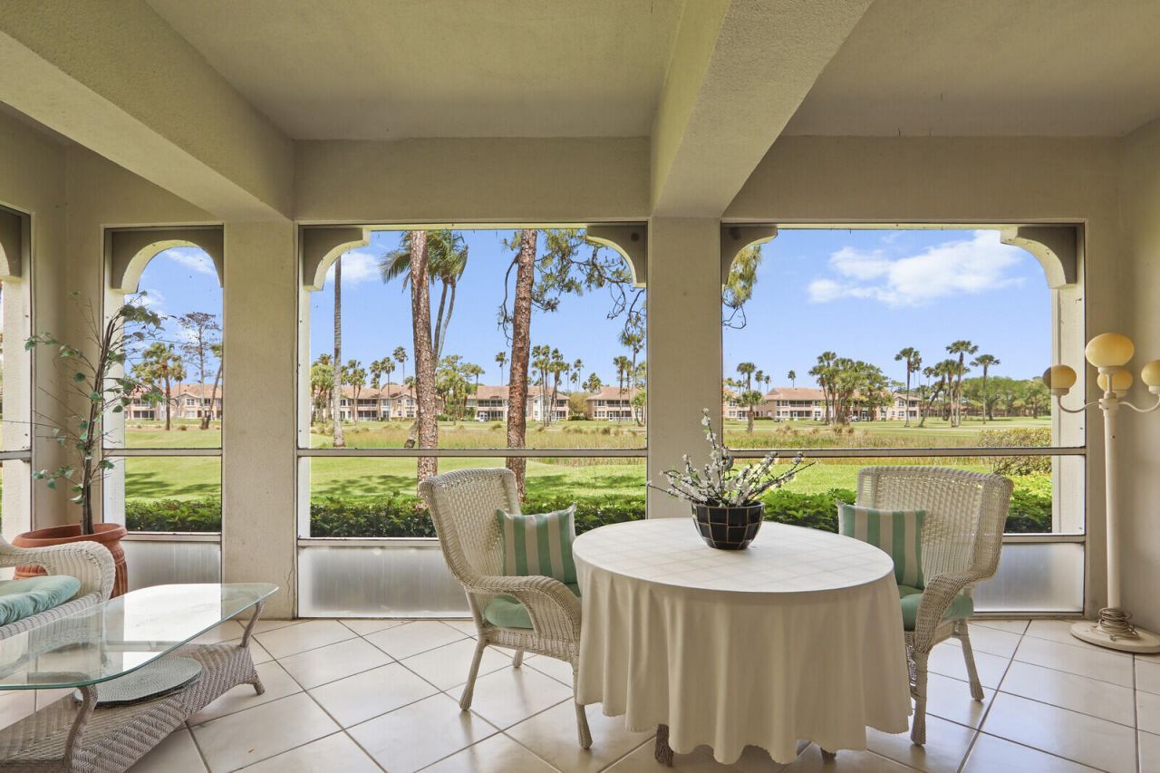 301 S Ryder Cup Cir S, Unit 301, Palm Beach Gardens, FL 33418 Photo