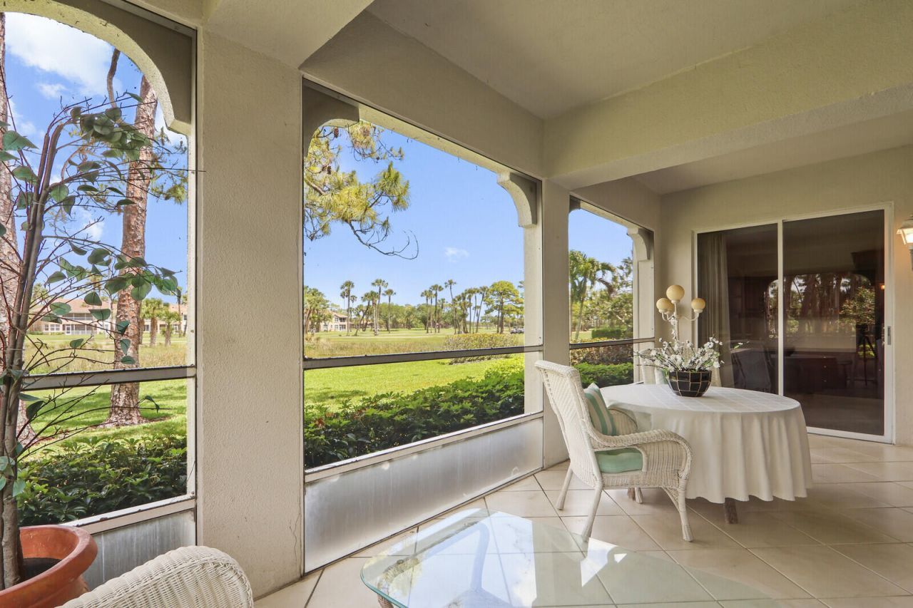 301 S Ryder Cup Cir S, Unit 301, Palm Beach Gardens, FL 33418 Photo