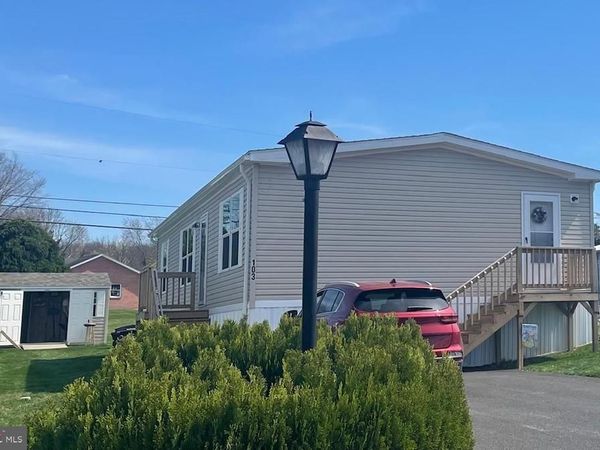 103 CARBRIDGE ROAD E , STEWARTSTOWN, PA 17363