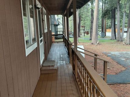 1622 Atroari St, South Lake Tahoe, CA 96150 Photo