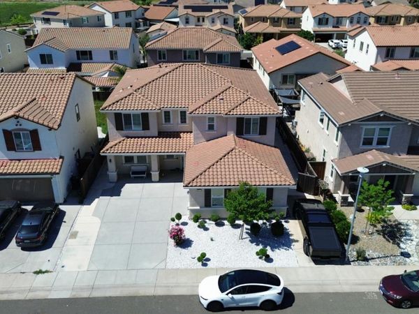 8026 Prairie Hawk Way, Sacramento, CA 95829