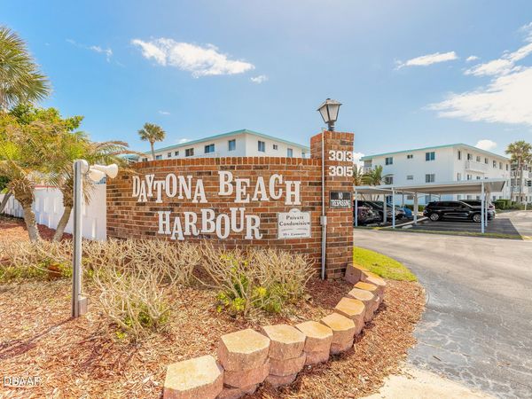 3015 N Halifax Avenue, Unit C7, Daytona Beach, FL 32118
