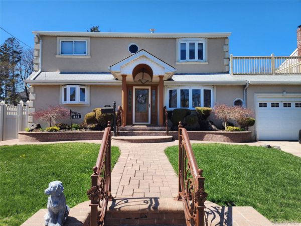 441 Morris Drive, Valley Stream, NY 11580