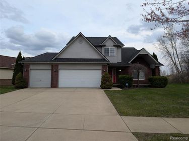 33445 Bay Hill Drive, Romulus, MI 48174