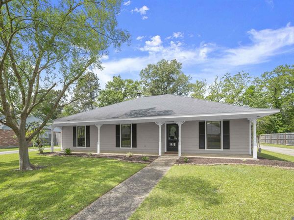 1416 Shadybrook Dr, Baton Rouge, LA 70816