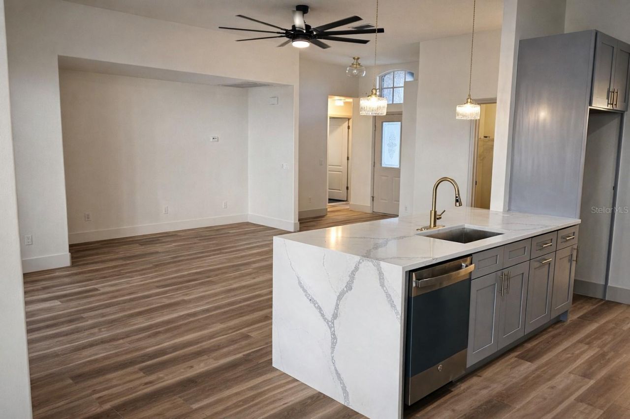 4501 Arizona Sun Court , Valrico, FL 33594 Photo