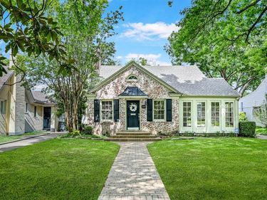 6011 Mccommas Boulevard, Dallas, TX 75206