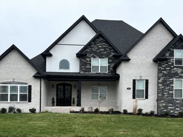 290 Harrowgate Dr, Clarksville, TN 37043