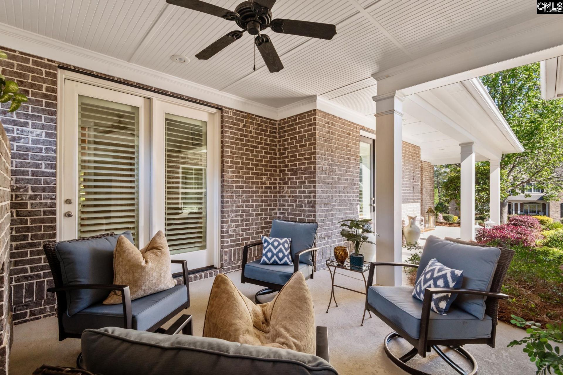 100 Lady Kathryns Court  Photo 4