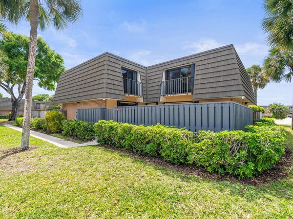 3611 36th Way, West Palm Beach, FL 33407