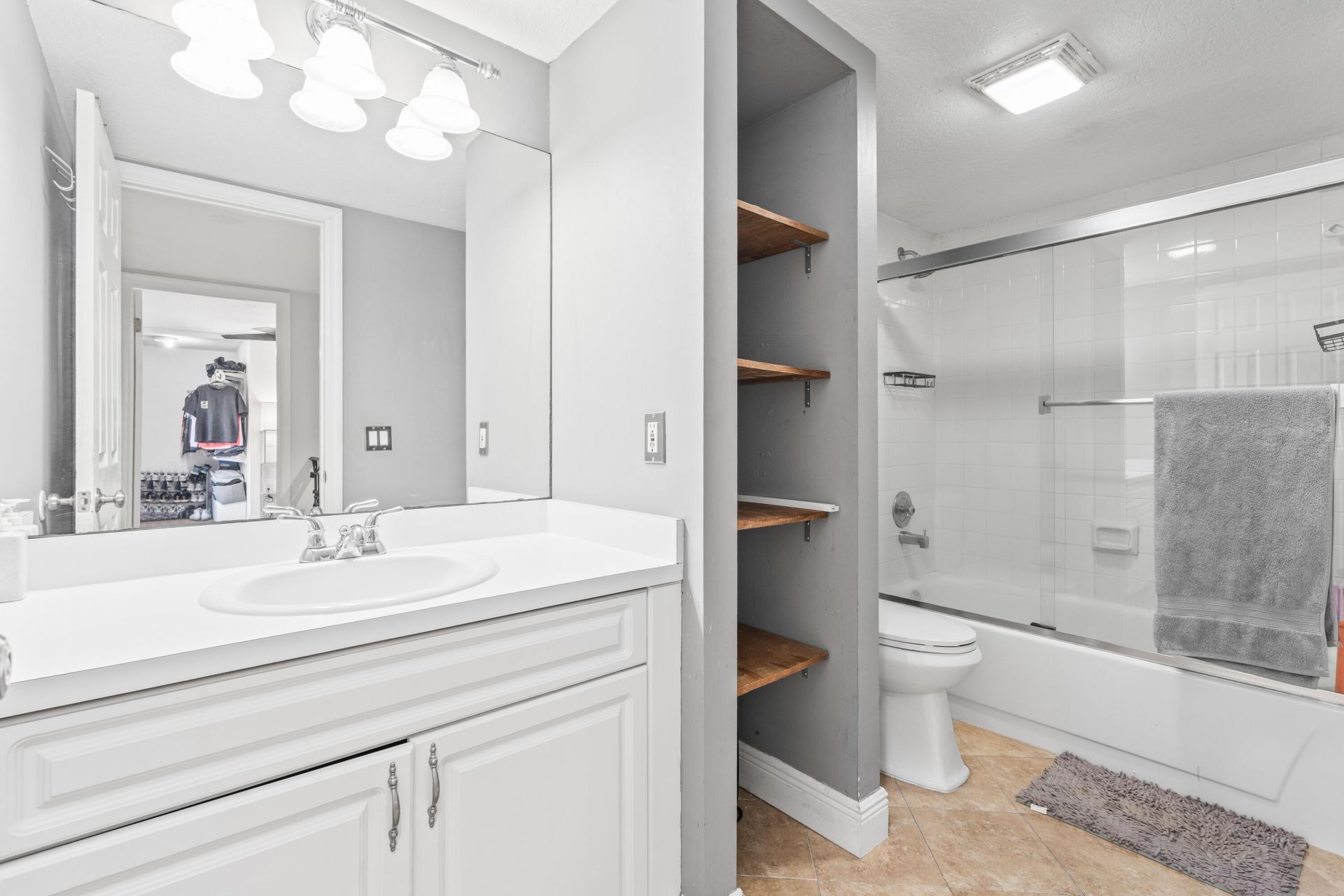 3611 36th Way, West Palm Beach, FL 33407 Photo