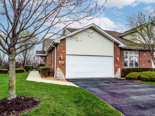 10830 Crystal Creek Drive, Mokena, IL 60448