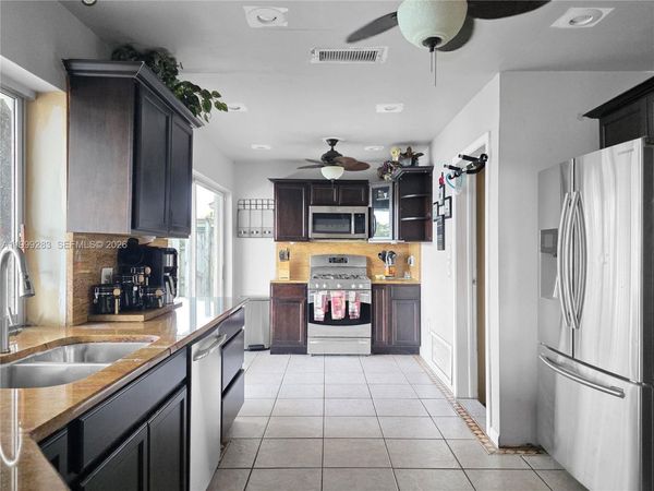 11661 NW 31st Pl , Sunrise, FL 33323