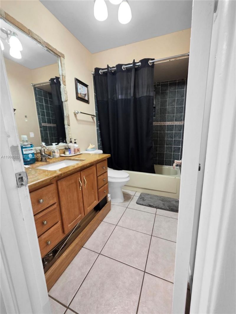 11661 NW 31st Pl, Sunrise, FL 33323 Photo