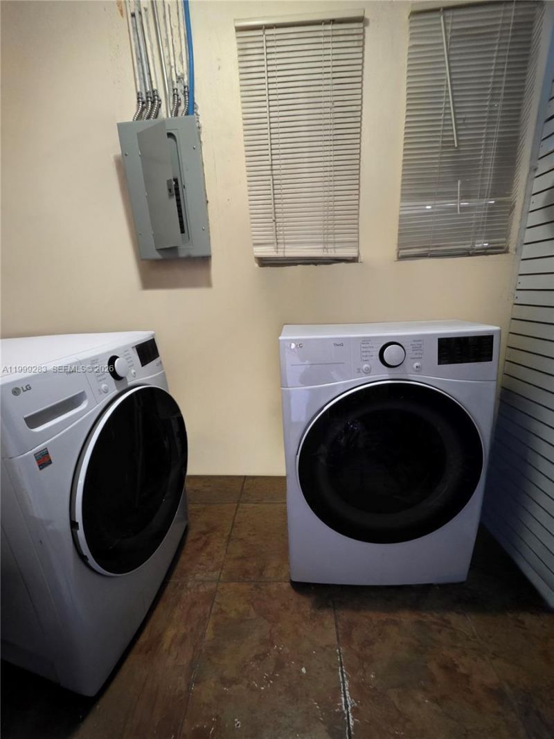 11661 NW 31st Pl, Sunrise, FL 33323 Photo