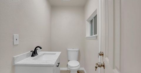 511 S Gertrude Ave, Stockton, CA 95215 Photo