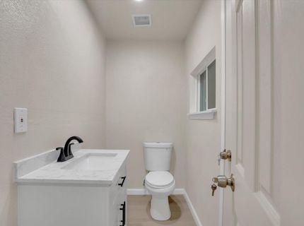 511 S Gertrude Ave, Stockton, CA 95215 Photo