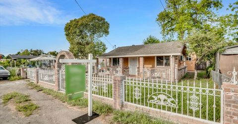 511 S Gertrude Ave, Stockton, CA 95215 Photo