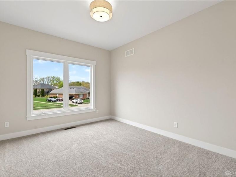 3953 Jacob Hills Court, Bellbrook, OH 45305 Photo 8