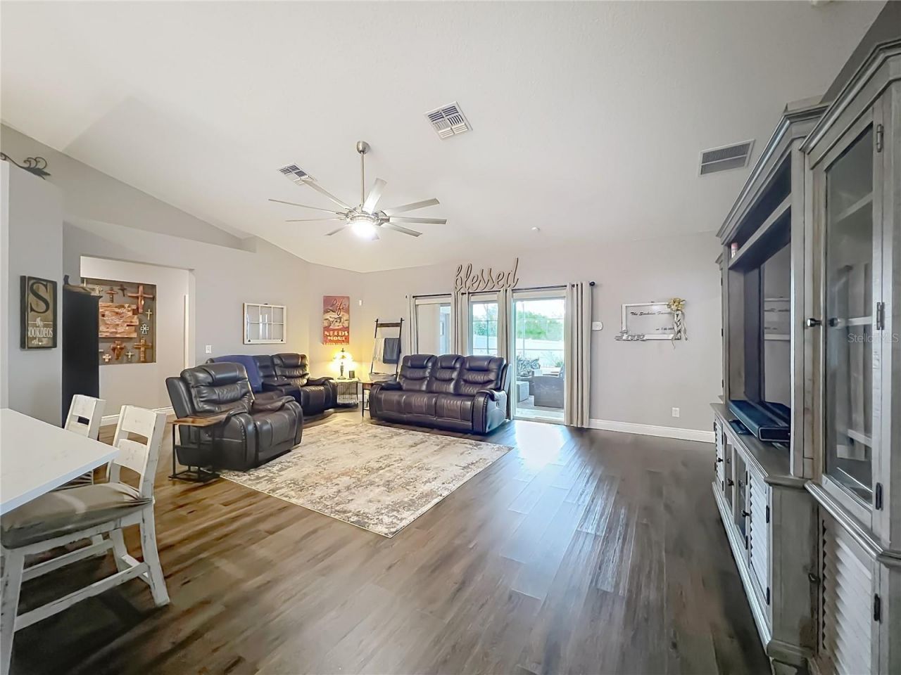 135 Blackstone Creek Rd, Groveland, FL 34736 Photo