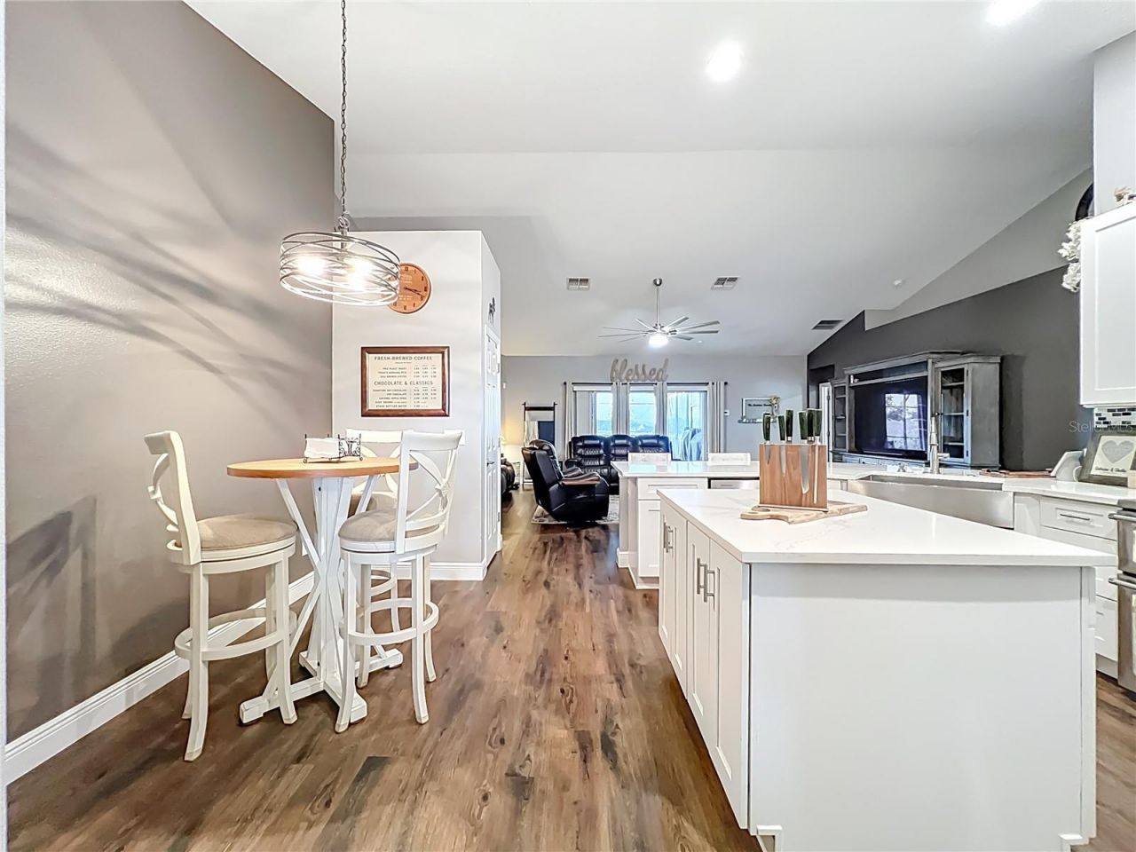 135 Blackstone Creek Rd, Groveland, FL 34736 Photo