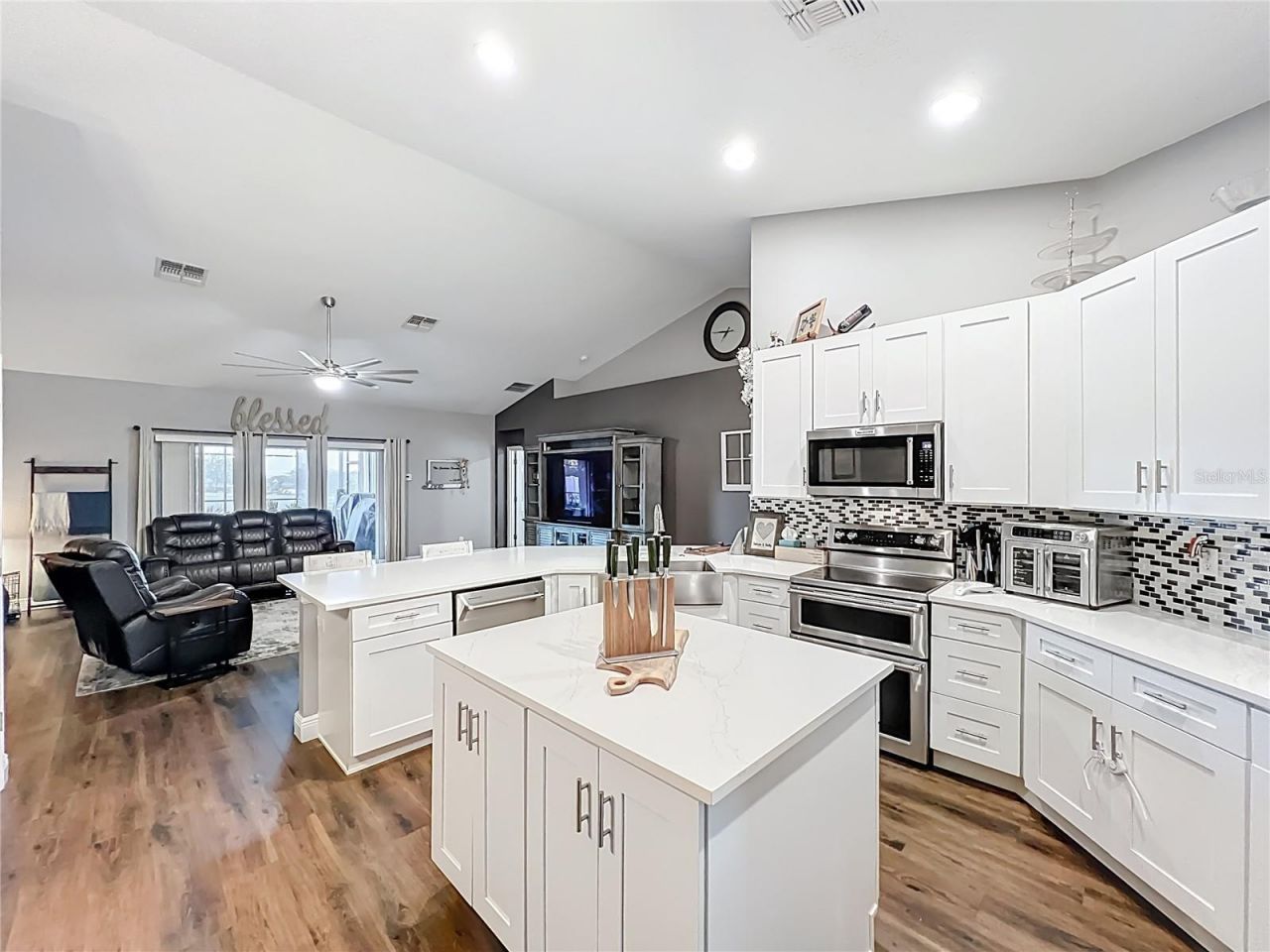 135 Blackstone Creek Rd, Groveland, FL 34736 Photo