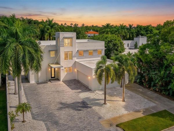 1751 HAWTHORNE STREET , SARASOTA, FL 34239