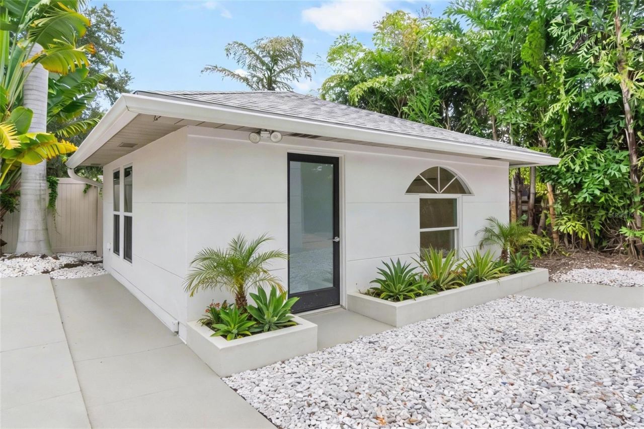 1751 Hawthorne Street, Sarasota, FL 34239 Photo