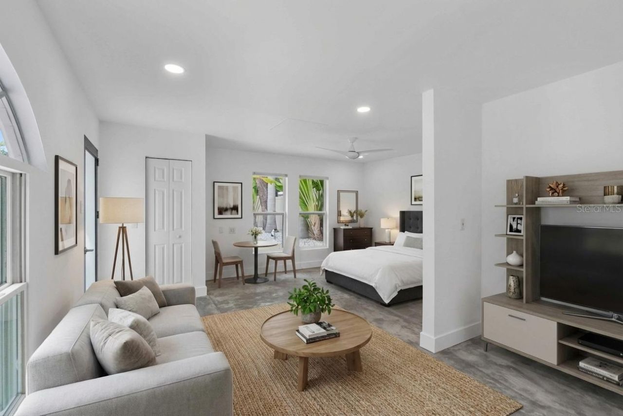 1751 Hawthorne Street, Sarasota, FL 34239 Photo