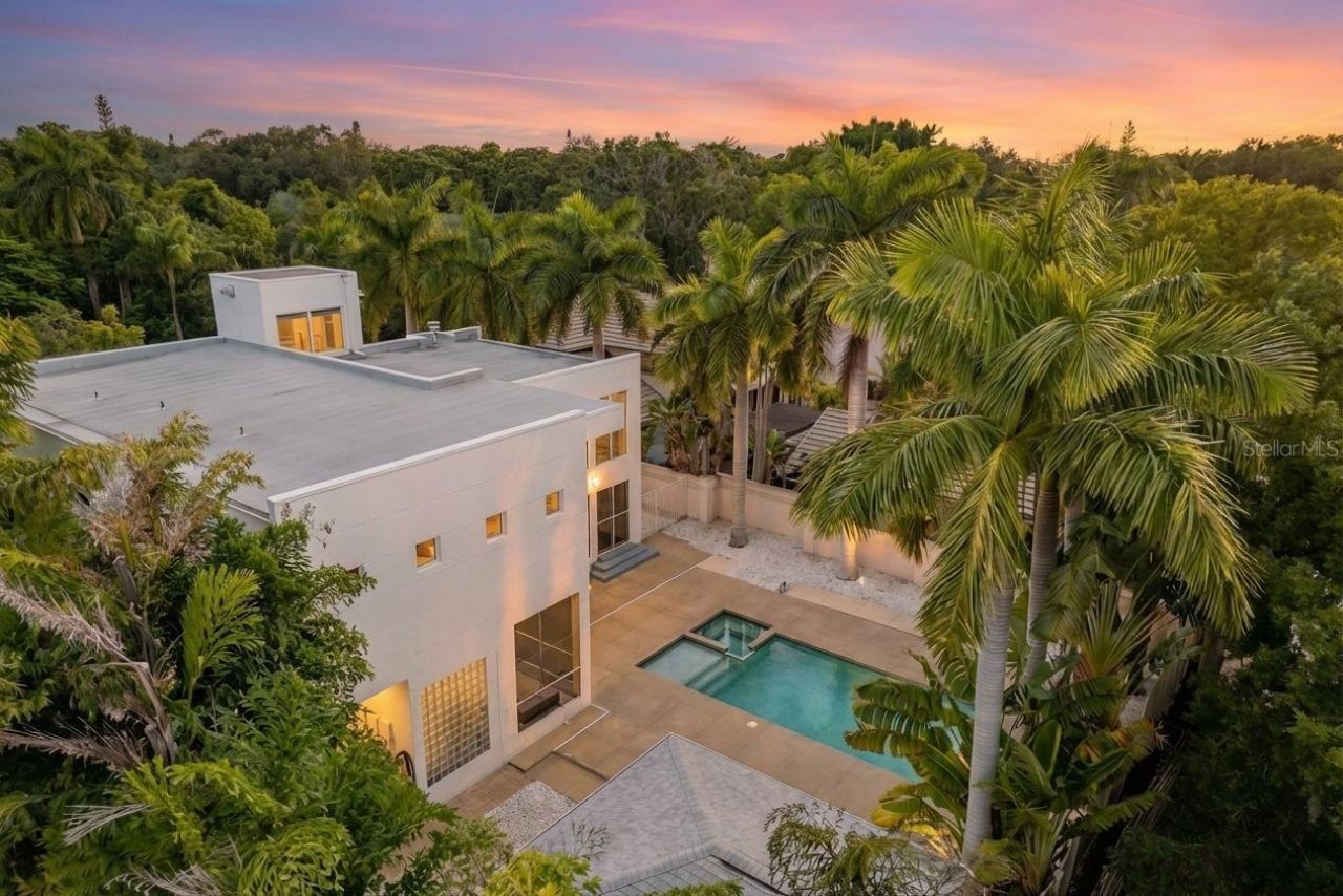 1751 Hawthorne Street, Sarasota, FL 34239 Photo