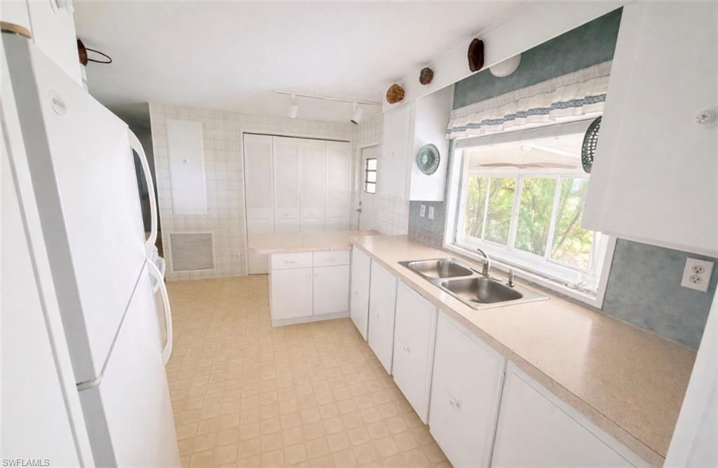 26129 Countess Ln , Bonita Springs, FL 34135 Photo