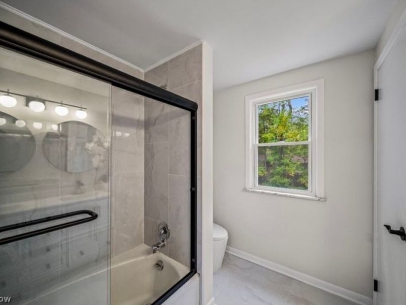 1066 Eastlawn Drive, Highland Heights, OH 44143 Photo 12