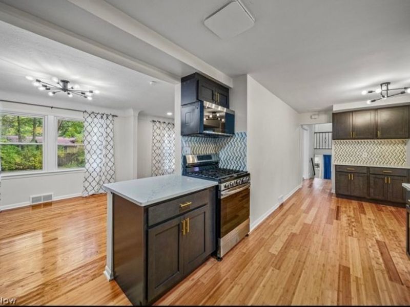 1066 Eastlawn Drive, Highland Heights, OH 44143 Photo 5