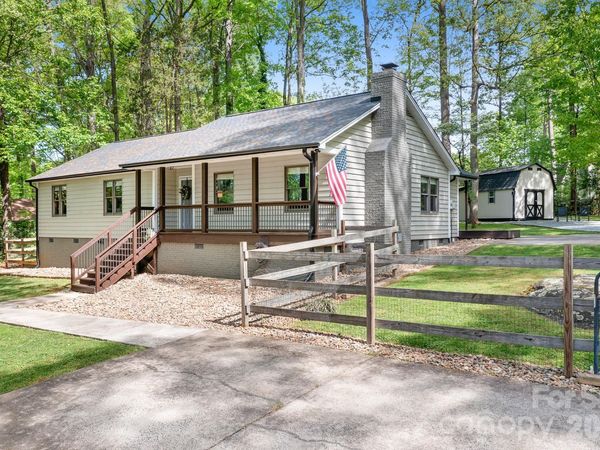 204 Nottingham Drive, Huntersville, NC 28078