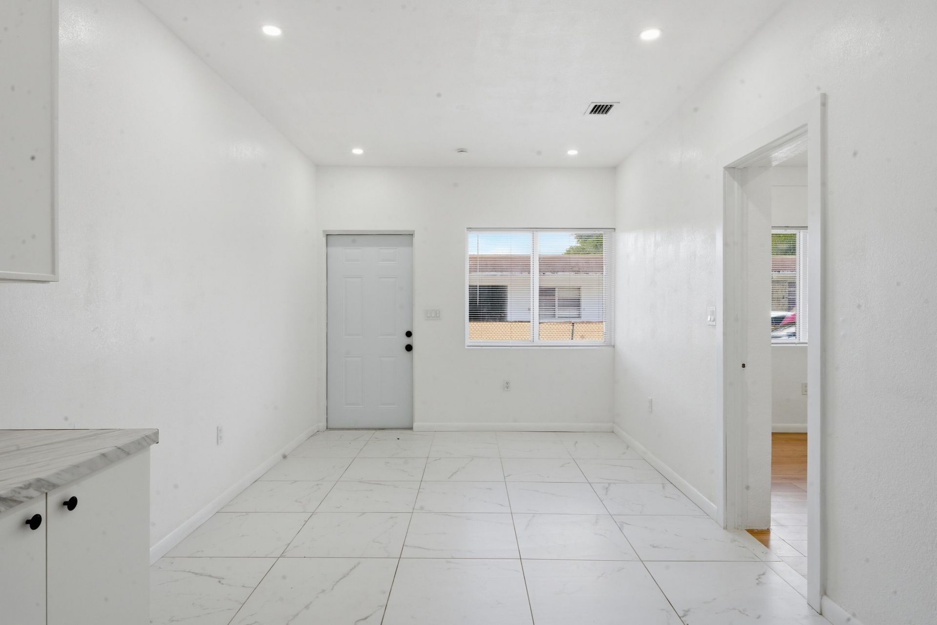 340 SW 11th Avenue, Unit 2a, Hallandale Beach, FL 33009 Photo