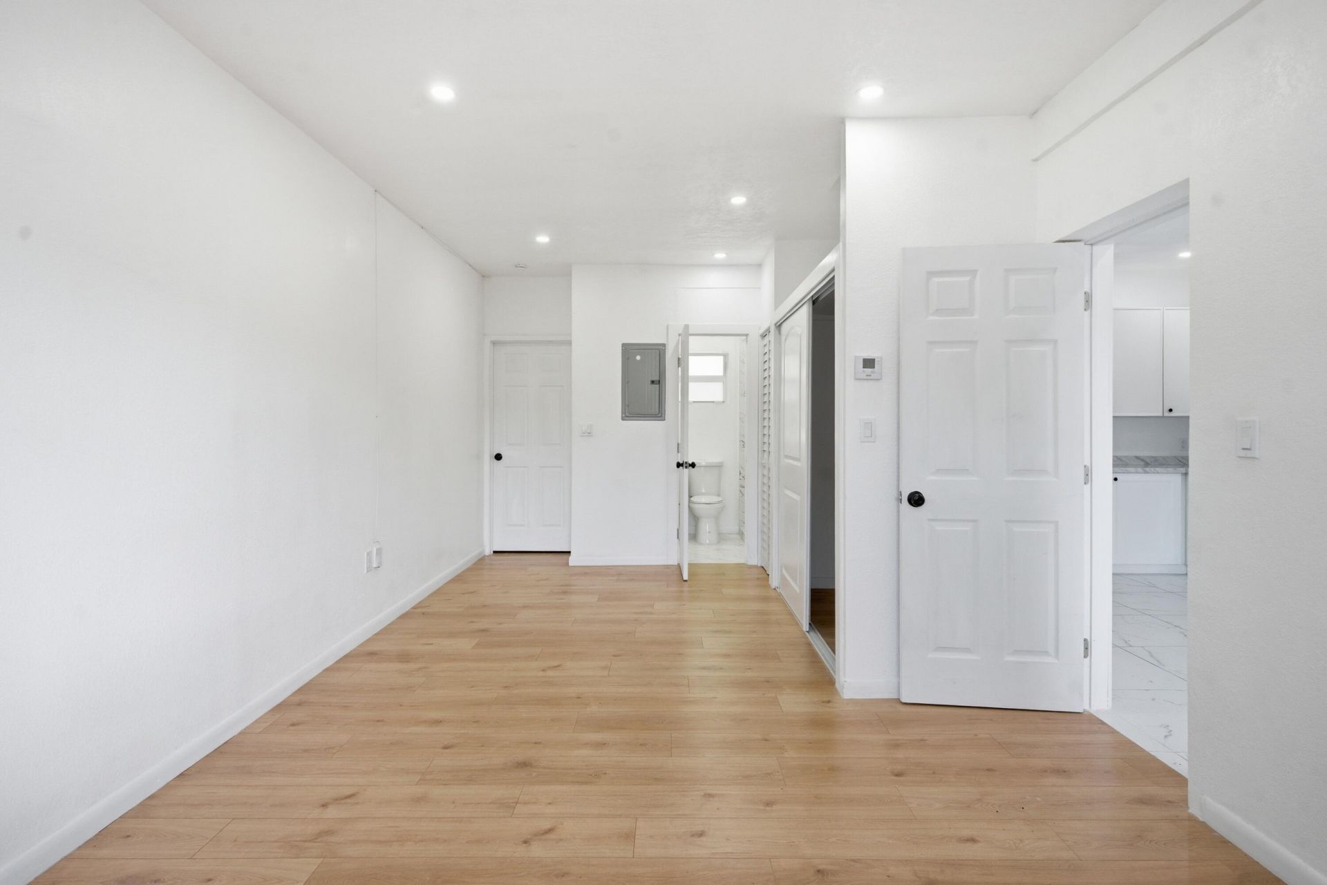 340 SW 11th Avenue, Unit 2a, Hallandale Beach, FL 33009 Photo