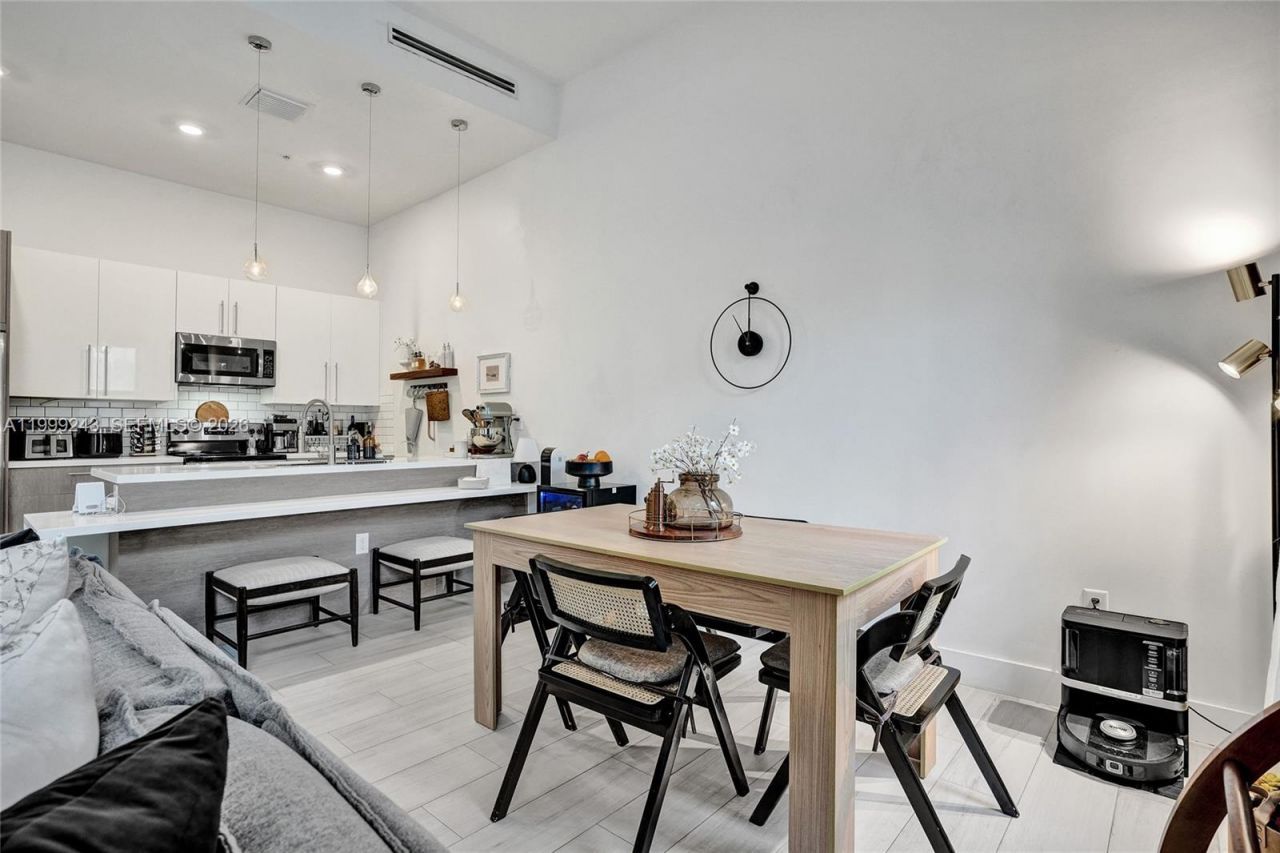 4373 NW 9th St, Plantation, FL 33317 Photo