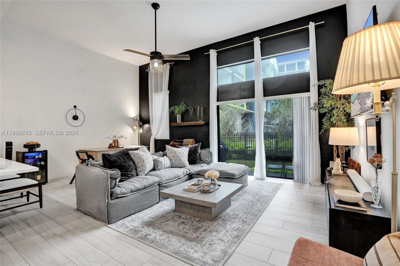 4373 NW 9th St, Plantation, FL 33317 Photo