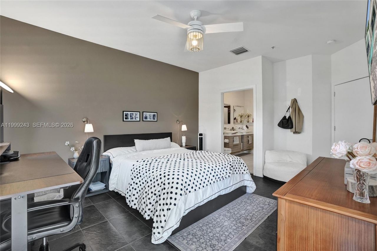 4373 NW 9th St, Plantation, FL 33317 Photo