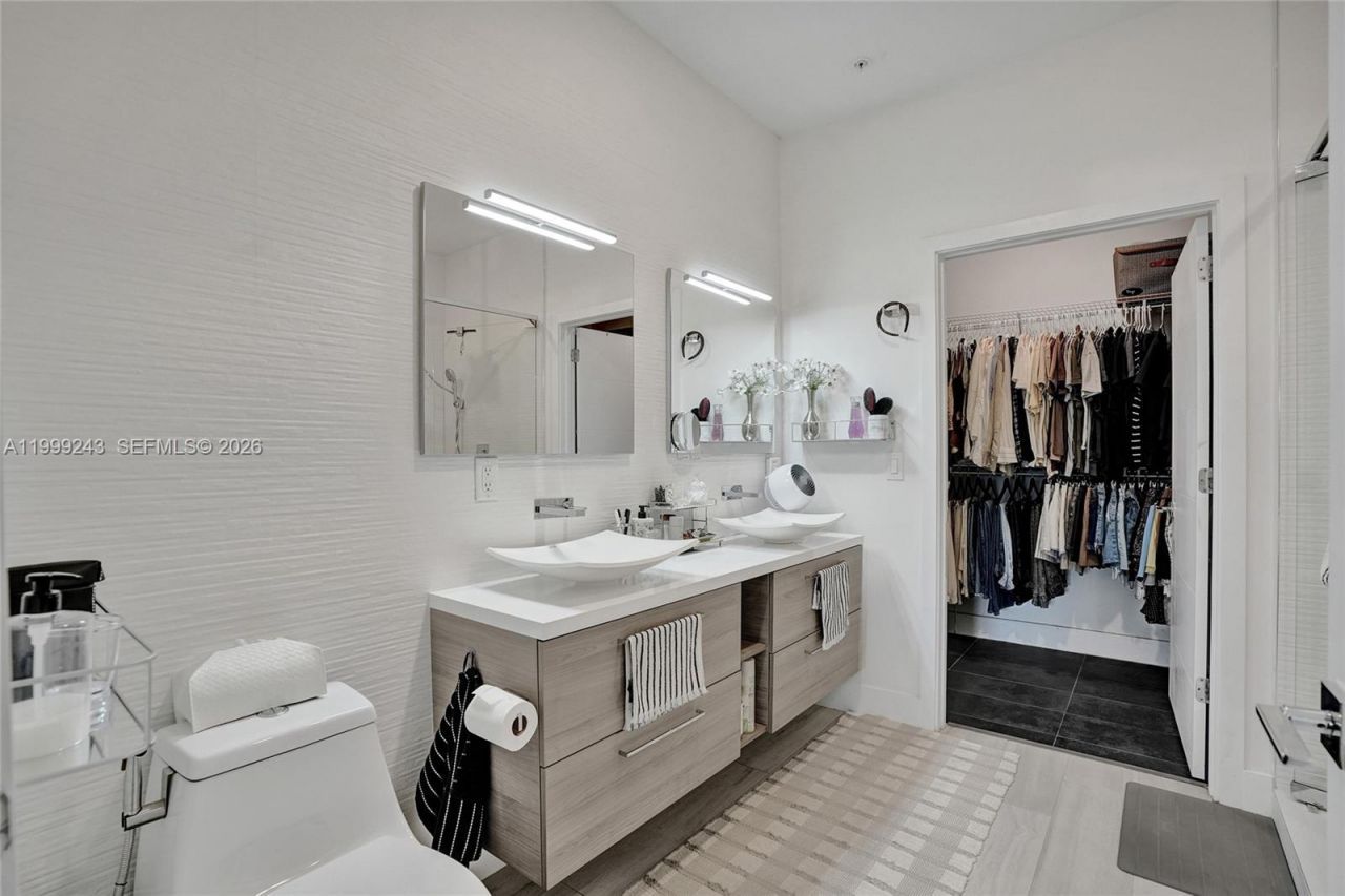 4373 NW 9th St, Plantation, FL 33317 Photo