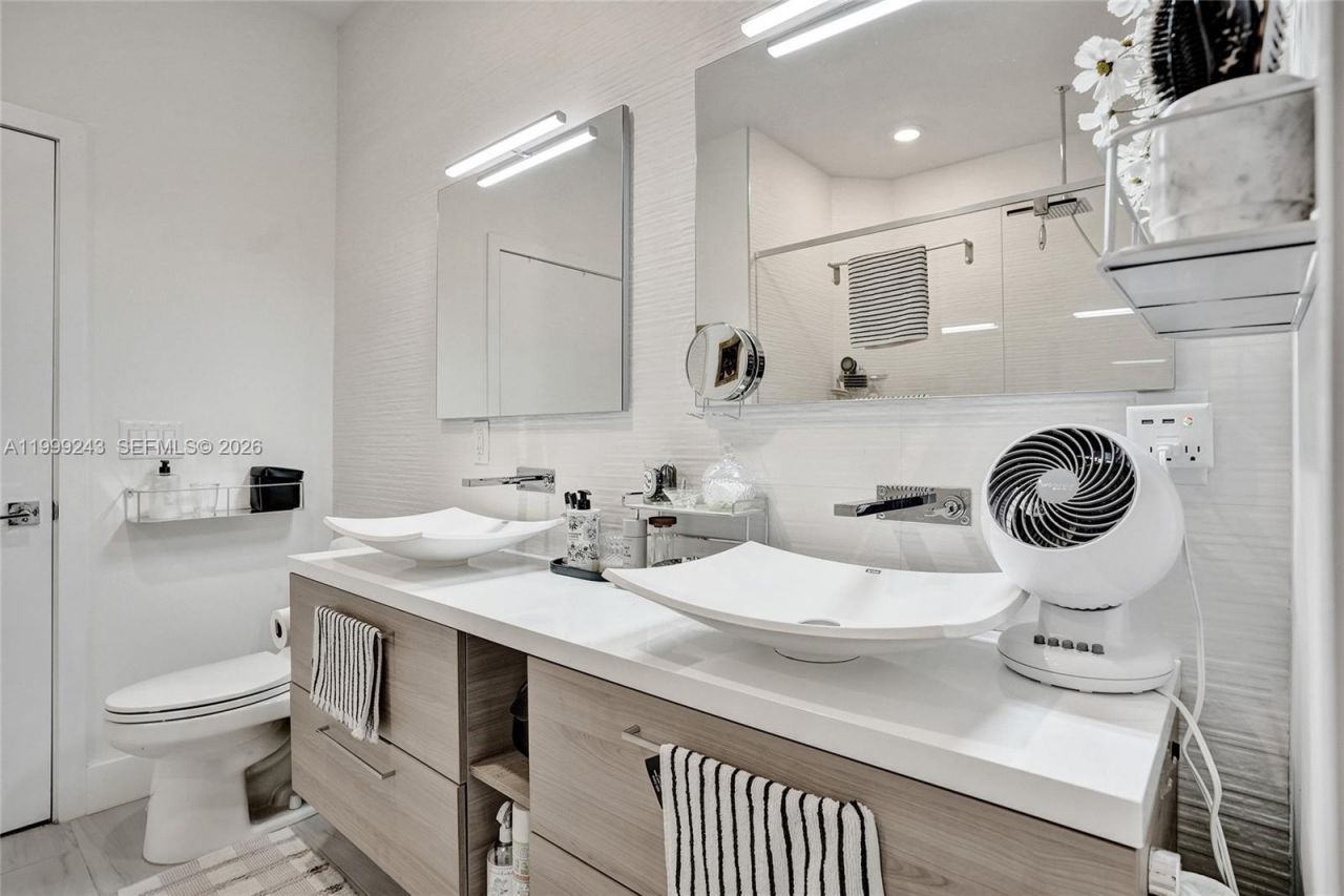 4373 NW 9th St, Plantation, FL 33317 Photo