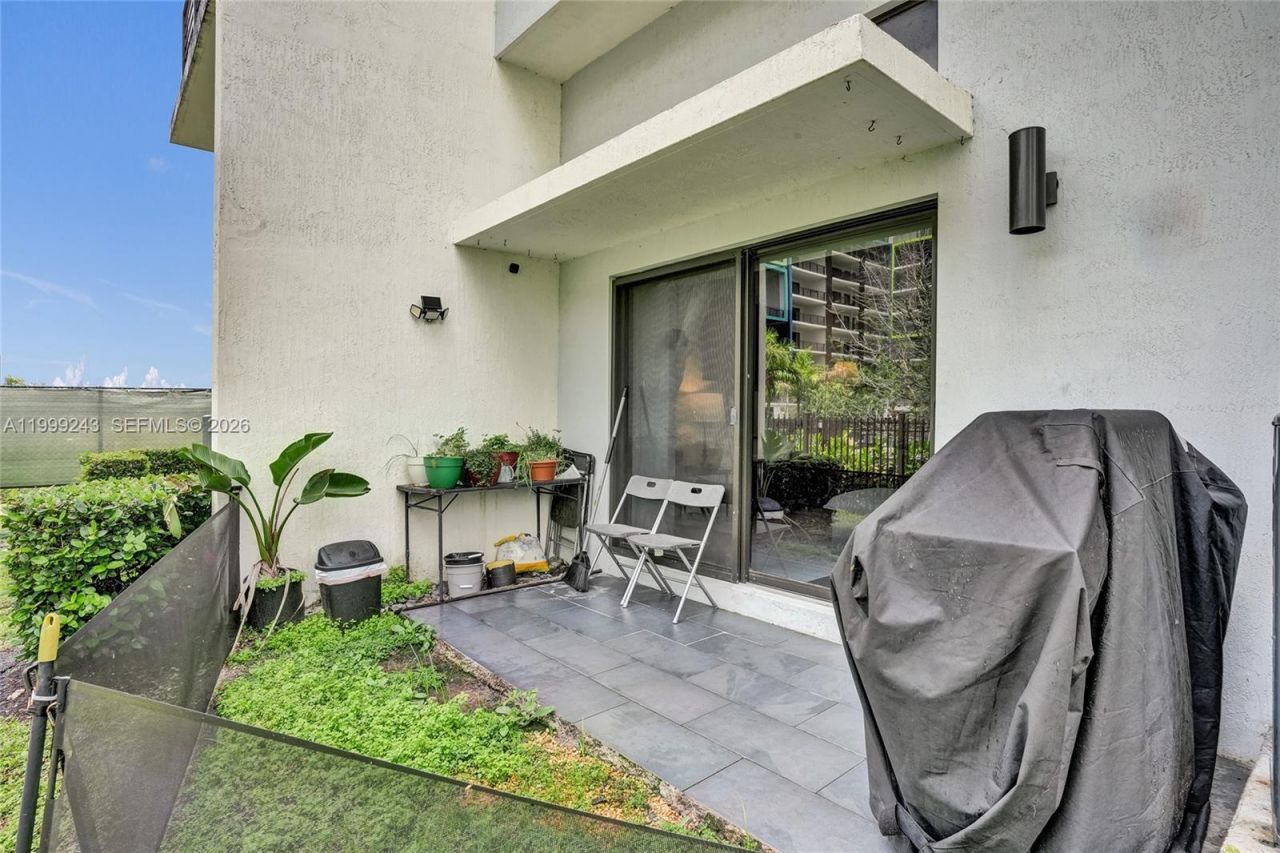 4373 NW 9th St, Plantation, FL 33317 Photo