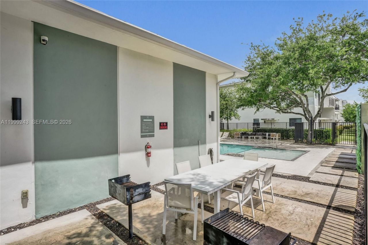 4373 NW 9th St, Plantation, FL 33317 Photo