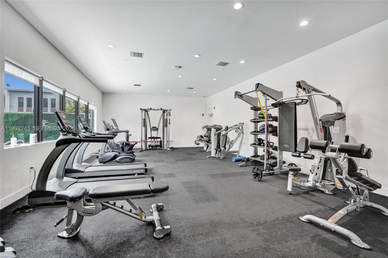 4373 NW 9th St, Plantation, FL 33317 Photo