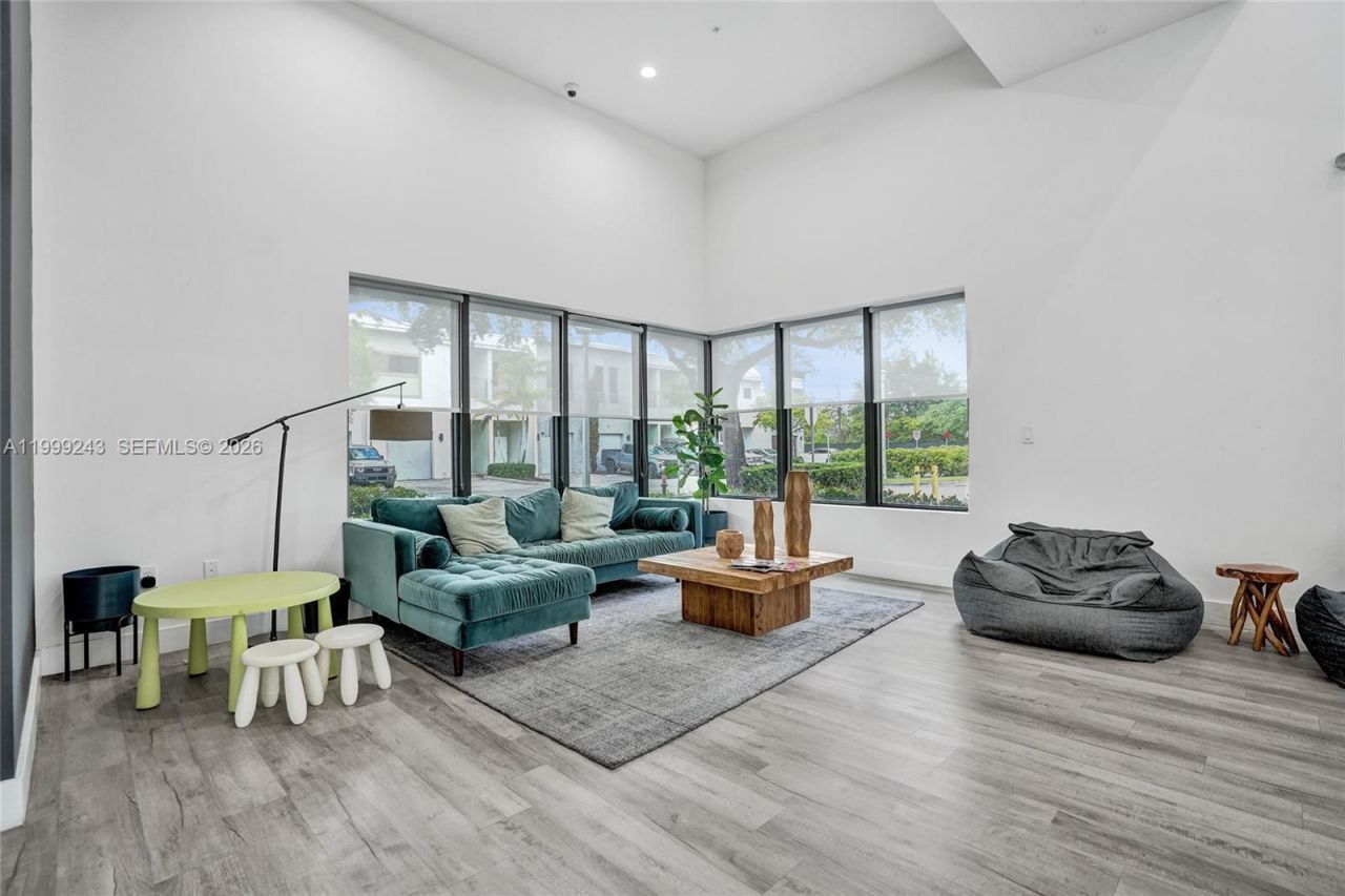 4373 NW 9th St, Plantation, FL 33317 Photo