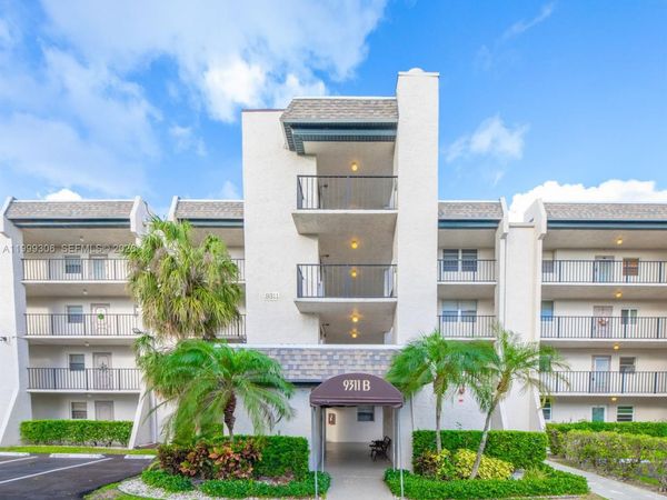 9311 Orange Grove Dr, Unit 211, Davie, FL 33324