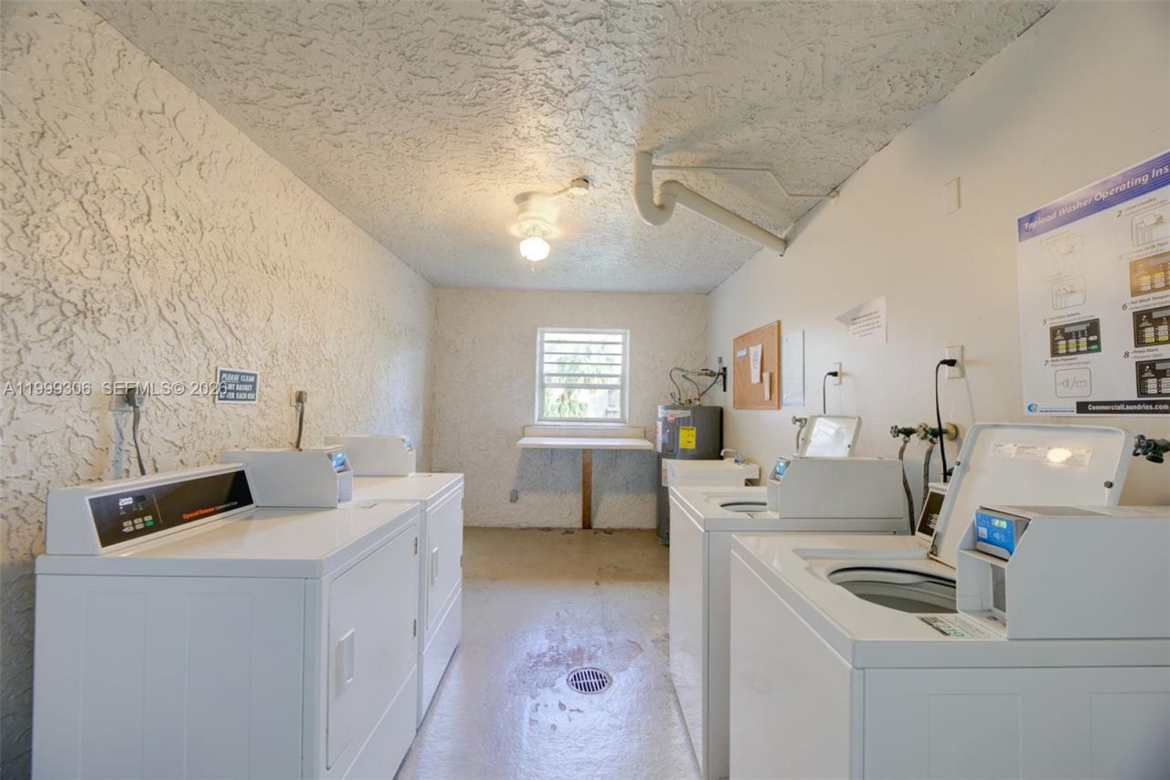 9311 Orange Grove Dr, Unit 211, Davie, FL 33324 Photo