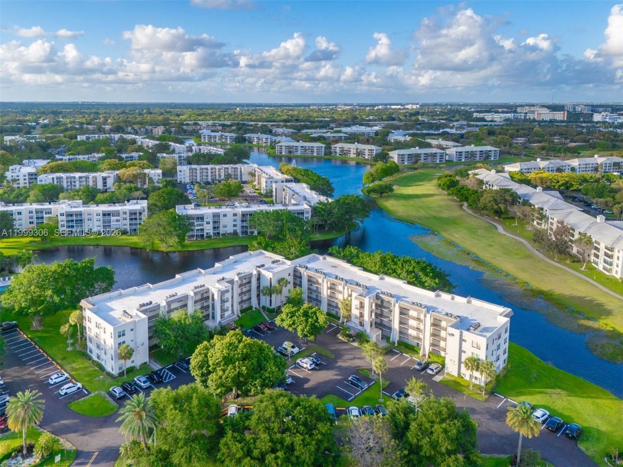 9311 Orange Grove Dr, Unit 211, Davie, FL 33324 Photo